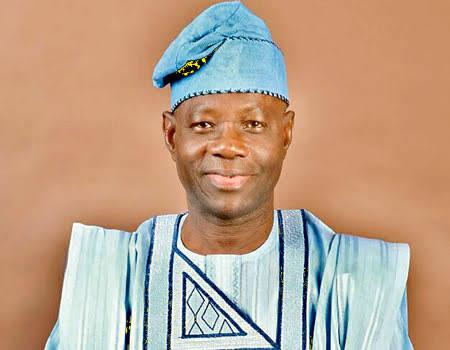APC Formally Welcomes Senator Balogun After Defecting from PDP