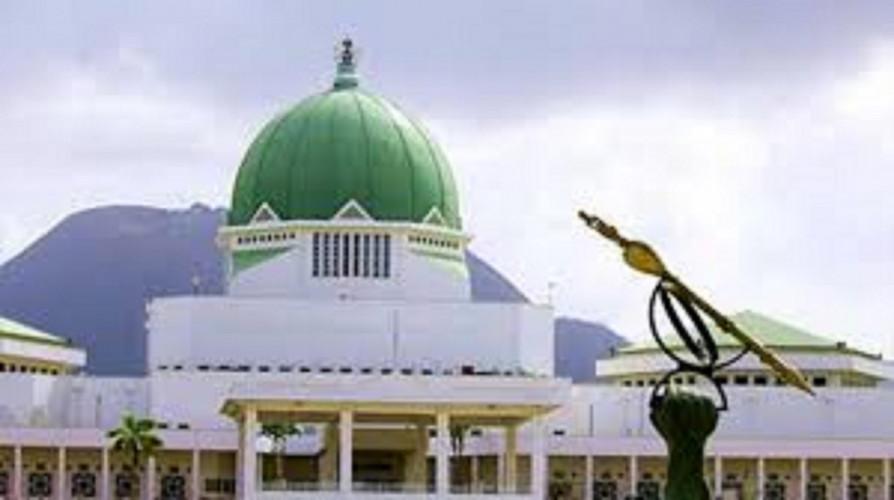 N’Assembly Squares Up to Buhari over Currency Swap